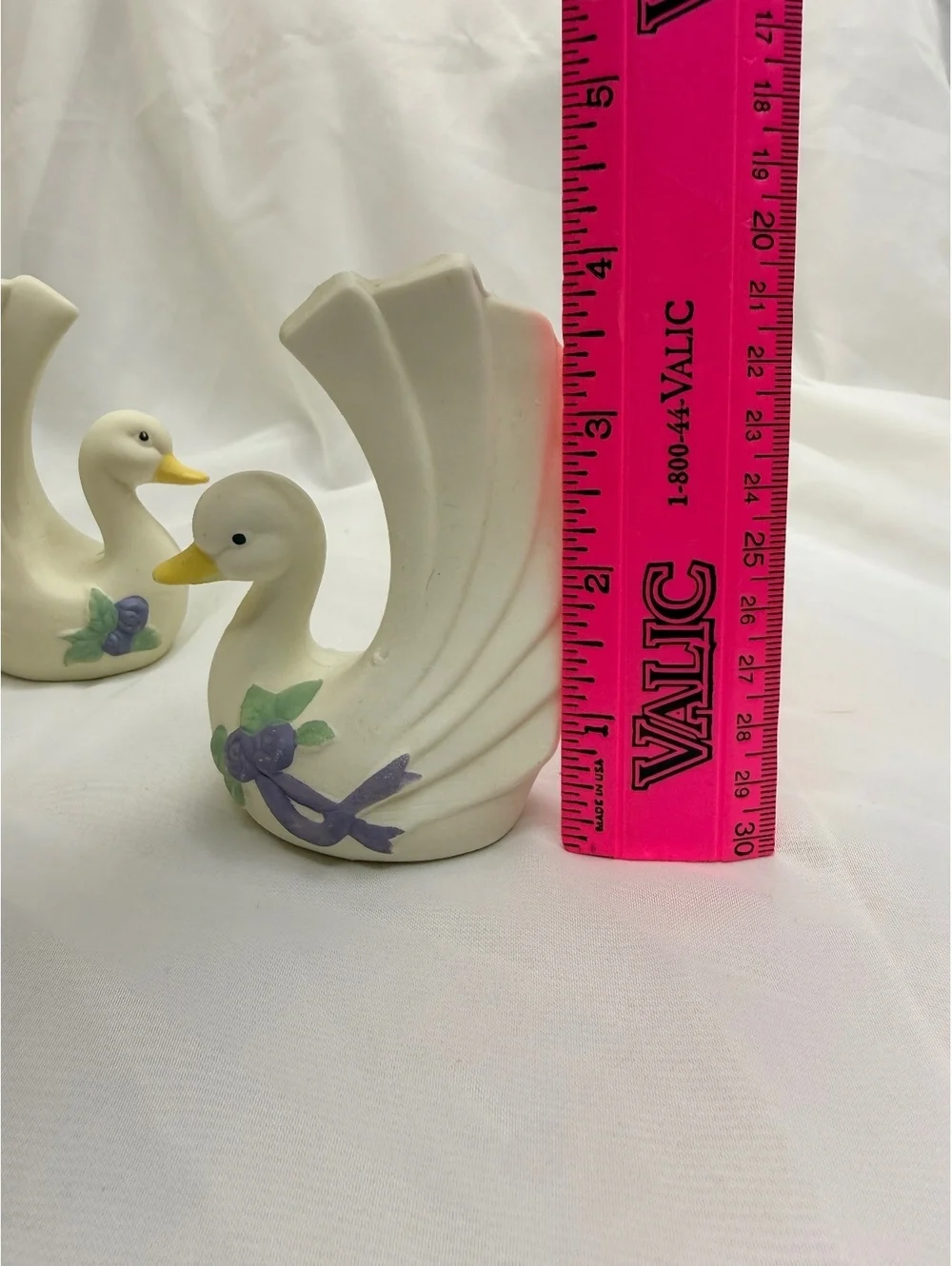 Swan Salt Pepper Shakers 1980’s Vintage Purple Roses Ribbon